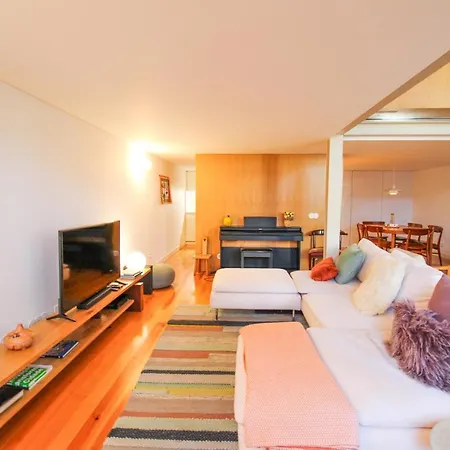 Апартаменты Casa Da Laranjeira House *